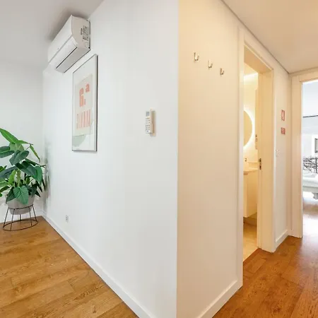 Apartamento Guestready - Lisbon's Downtown Escape